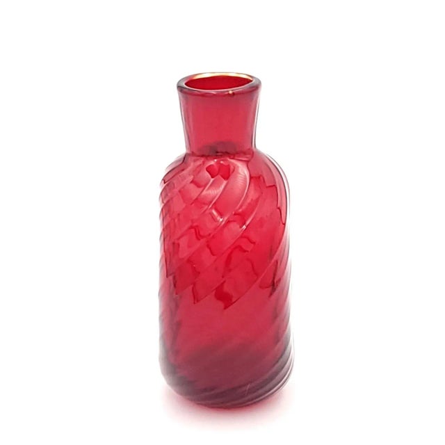 Small Red Glass Flask/Vase, Marked Pairpoint, u.s.a. Circa 1920 For Sale - Image 4 of 10