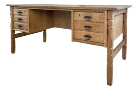 Example of Executive Desks