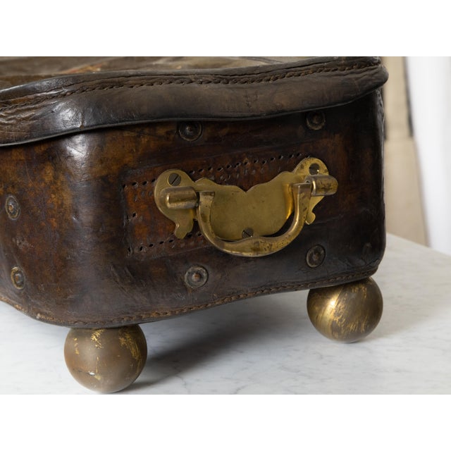 English English 19th Century Brown Leather Case with GR Crowned Monogram and Ball Feet For Sale - Image 3 of 12