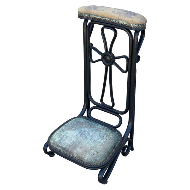 Traditional 19th Century Vienna Secession Black Lacquered Bent Oak Prie-Dieu Prayer Kneeler Attributed to Thonet For Sale - Image 3 of 7
