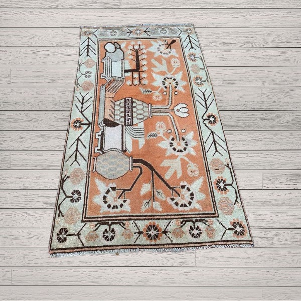 Chinese Antique Khotan Rug 4’5” X 7’5” | Stylized Vase & Flower Design For Sale - Image 3 of 3
