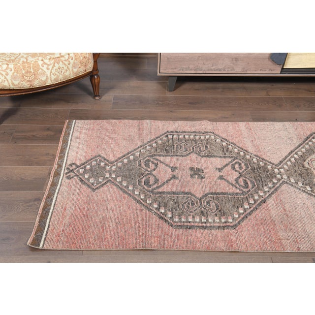 1970s Turkish Oushak Handmade Wool Cotton Pink Runner Rug For Sale - Image 9 of 11