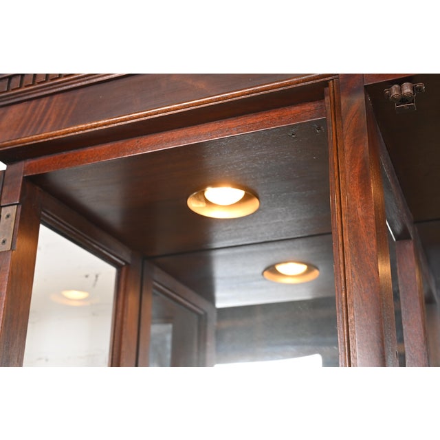 Stickley Georgian Flame Mahogany Lighted Breakfront Bookcase Cabinet For Sale - Image 9 of 12