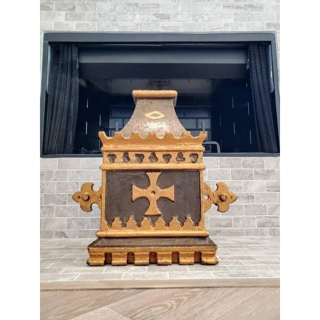 An impressive English Victorian Gothic Revival cast iron rainwater hopper, the architectural salvaged building element...