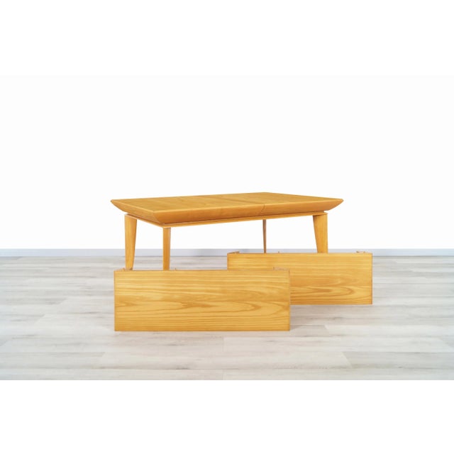 Brown Saltman Mid-Century Modern Dining Table by Paul Laszlo for Brown Saltman For Sale - Image 4 of 13