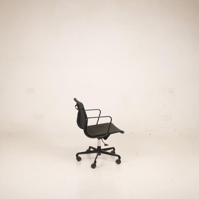 Black Vintage Black Aluminum Office Chair by Charles & Ray Eames for ICF, 1970s For Sale - Image 8 of 18