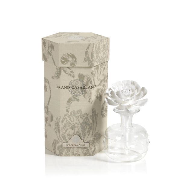 Modern Grand Casablanca Porcelain Diffuser, Moroccan Peony For Sale - Image 3 of 3