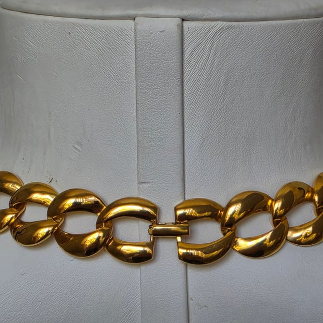 Napier Signed 1980s Gold Tone Graduated Curb Link Statement Necklace For Sale In Saint Louis - Image 6 of 12