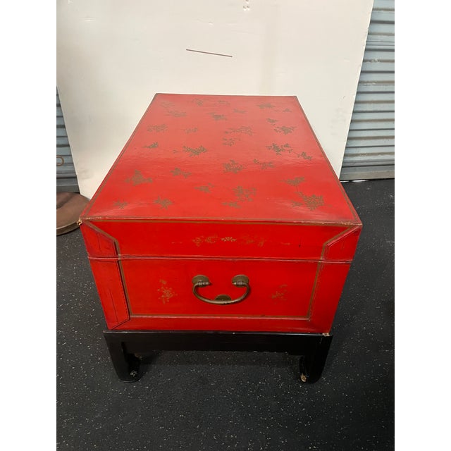 1920s Antique Chinese Hand Painted Red Lacquer Trunk on Stand For Sale In San Diego - Image 6 of 10