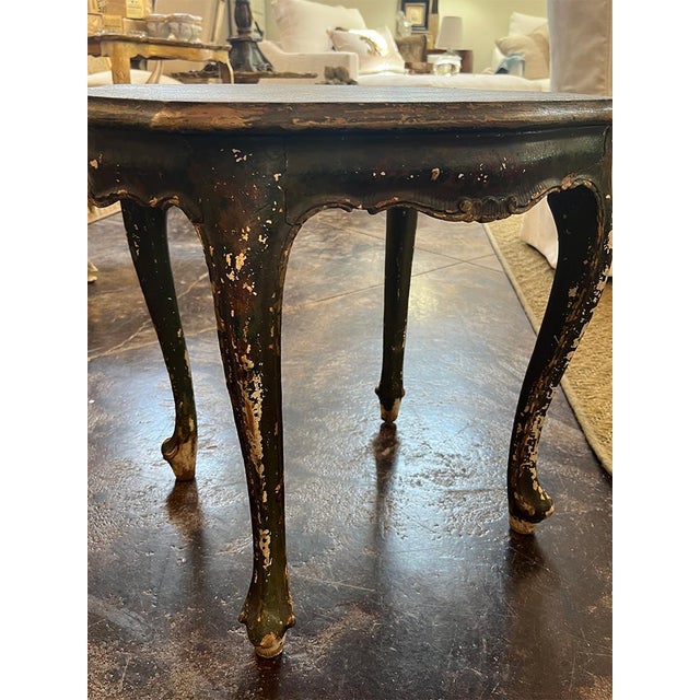 18th Century Venetian Green Hand Painted Floral Side Table For Sale - Image 4 of 4