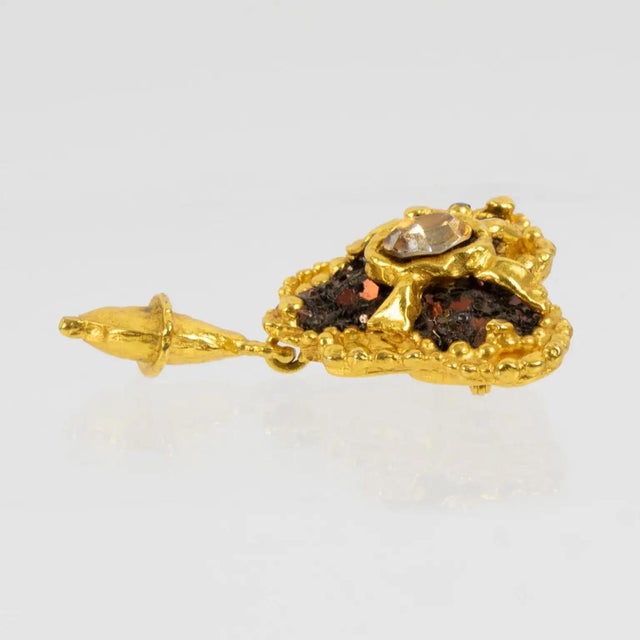 Christian Lacroix Gilded and Jeweled Brutalist Heart Brooch For Sale - Image 9 of 10