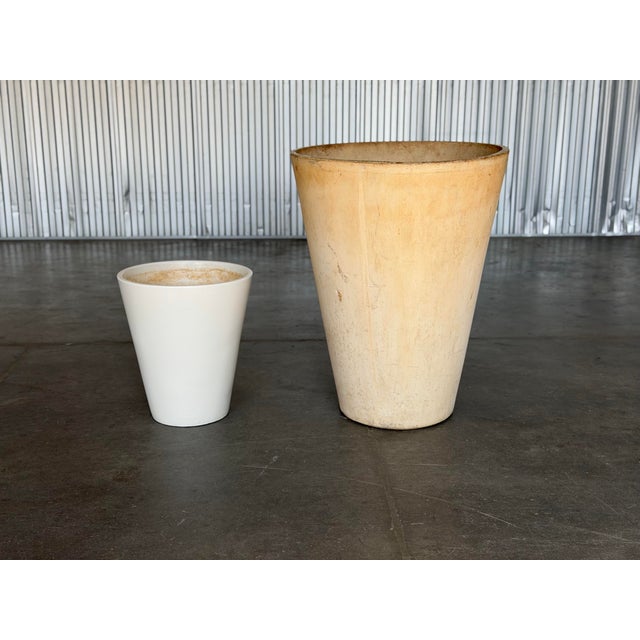 Rare Model k-70 ceramic planter by Lagardo Tackett for Architectural Pottery circa 1950s. Conical shape in natural bisque...