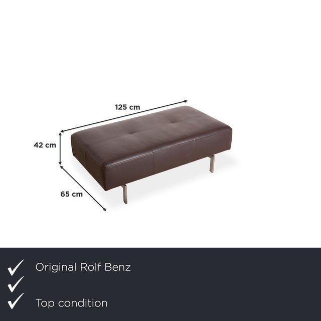 Dono stool from Rolf Benz, which impresses with its clean, rectangular shape. The generously sized seat cushion is...
