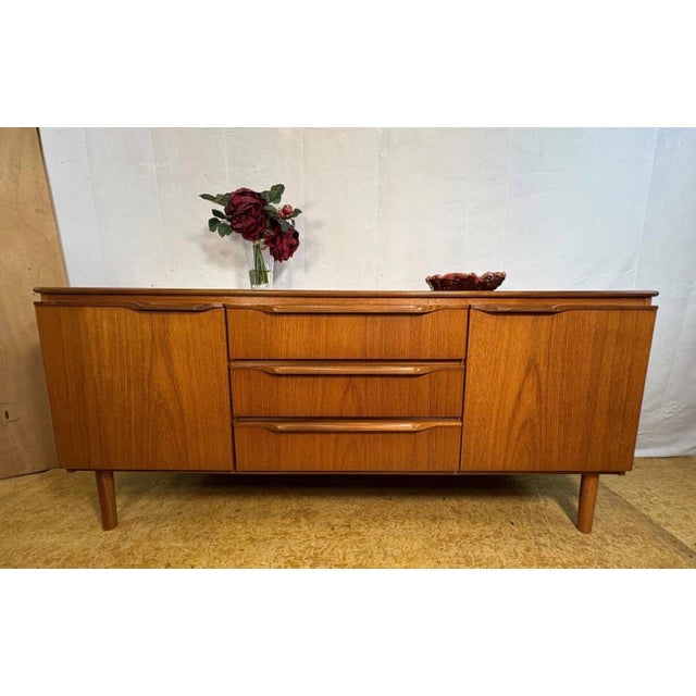 Mid-Century Teak Sideboard, 1960 For Sale - Image 10 of 11