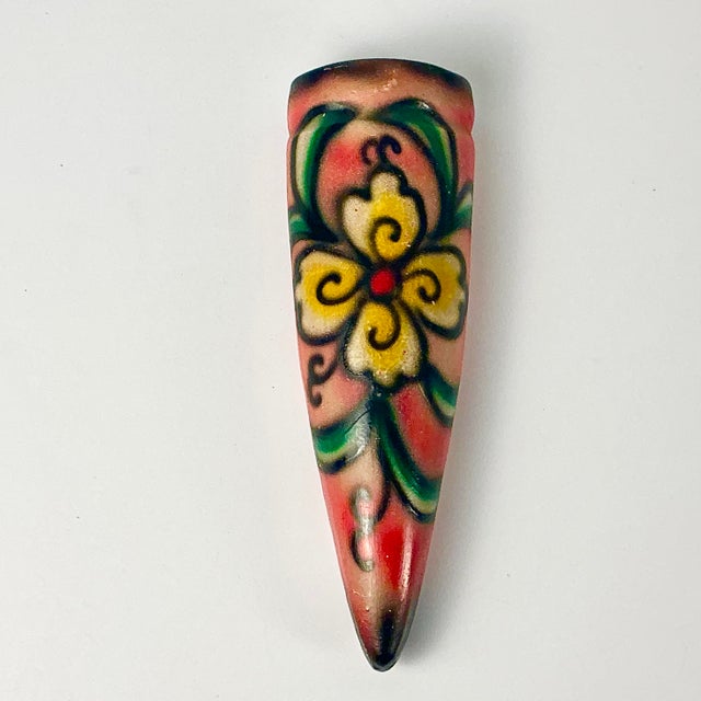 Mexican 1940s Vintage Southwestern Navajo Mexican Style Chalkware Wall Pocket For Sale - Image 3 of 14