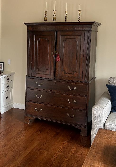 pp closet・ビンテージイタリアンジレ 18th-Century English George II Mahogany Linen Press, C. 1750