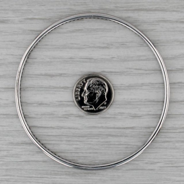 Modern 1.74ctw Diamond Bangle Bracelet 18k White Gold 7.75" 3.4mm Stackable For Sale - Image 3 of 6