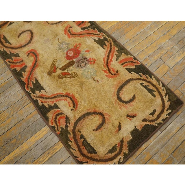 Early 20th Century 1900s Ivory Medallion Folk Art Antique American Hooked Rug 2' 3" X 4' 5" Handknotted Wool Carpet For Sale - Image 5 of 6