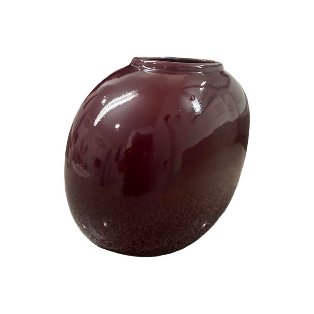 1980s Vintage Postmodern 1980s Ox Blood Red Ceramic Bean Pill Shaped Vase Art Deco For Sale - Image 5 of 8