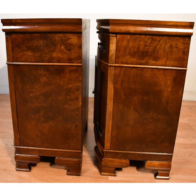 1930 Pair of English Regency Burl Walnut Nightstands / Bedside Tables / Commodes For Sale - Image 17 of 18