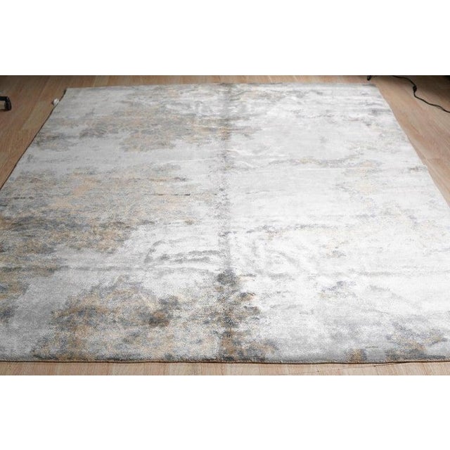 Indian 8x10 Gray Hand-Knotted Wool Bamboo Silk Distressed Damask Abstract Carpet Rug For Sale - Image 3 of 7