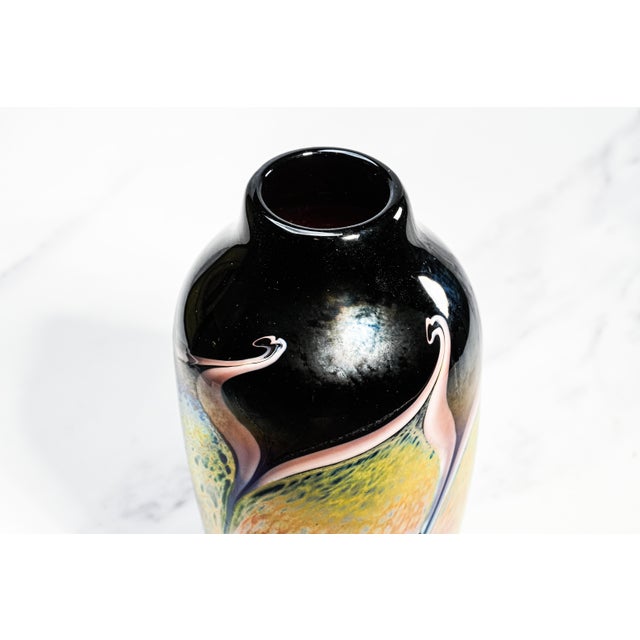 Large Steven Bradshaw Studio Vintage Glass Vase Signed 1983 American Art Glass Sculpture Iridescent Sculptural Home Accent Decor For Sale - Image 4 of 15