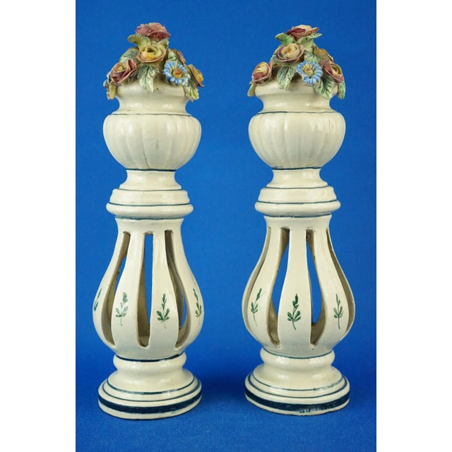Art Nouveau Ceramic Columns with Miniature Vases and Flowers from Bassano Nove Factory, Italy, Late 19th Century, Set of 2 For Sale - Image 6 of 18