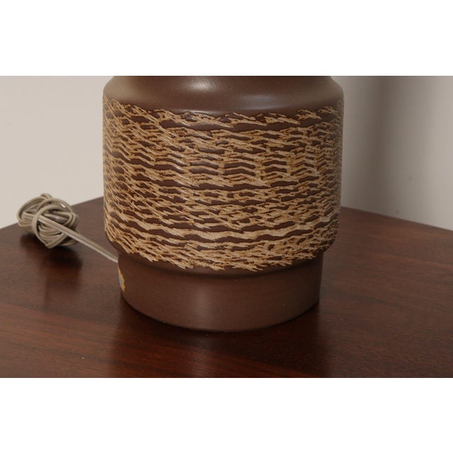 Brown Vintage Brown Ceramic and Walnut Table Lamp With Finial by Gordon and Jane Martz For Sale - Image 8 of 13