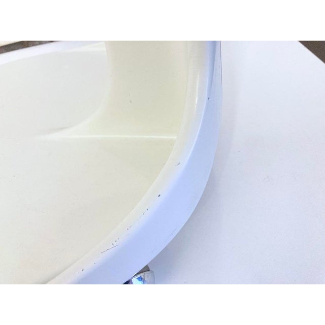 White Space Age Plastic Tea Trolley, 1970s For Sale - Image 8 of 13