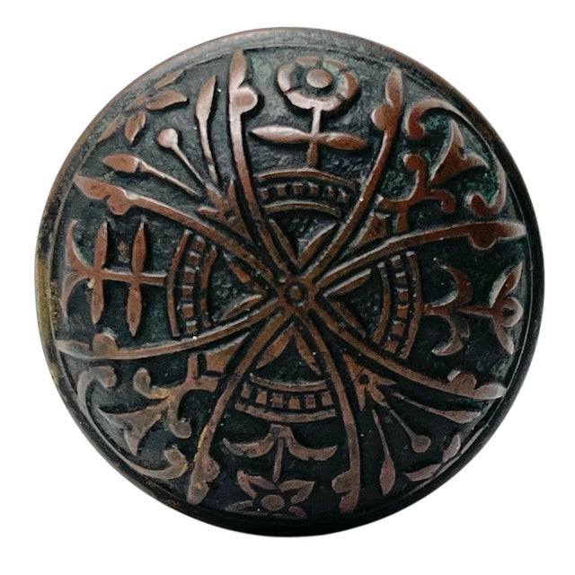 Metal 1890s American Bronze Door Knobs With Rosettes - A Pair For Sale - Image 7 of 9