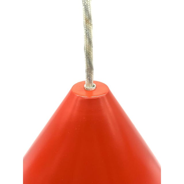 Vintage Scandinavian Cone Pendant Lamp in Red Enamel & Ceramic in the style of Louis Poulsen, 1960s For Sale - Image 6 of 15