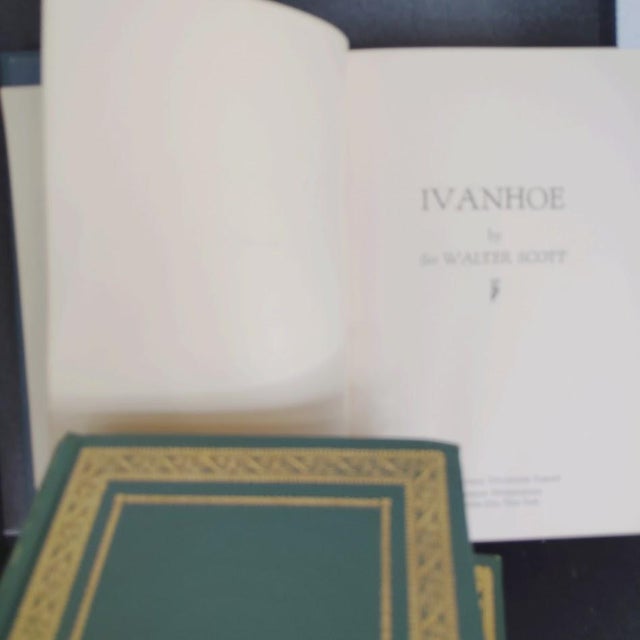 Green Vintage International Collectors Library Classic Novels Green Leather Bound Gold Gilt Trim Set of 5 Books For Sale - Image 8 of 9