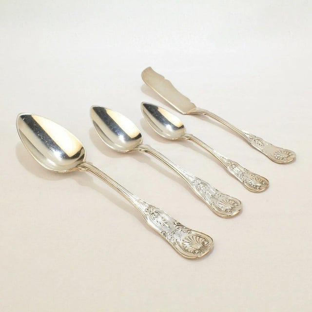 Hyde & Goodrich New Orleans Southern Coin Silver Kings Flatware - 30 Pieces For Sale - Image 4 of 13