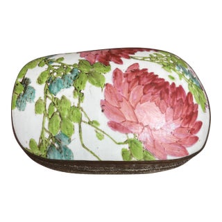 Chinoiserie Famille Rose Lidded Box For Sale