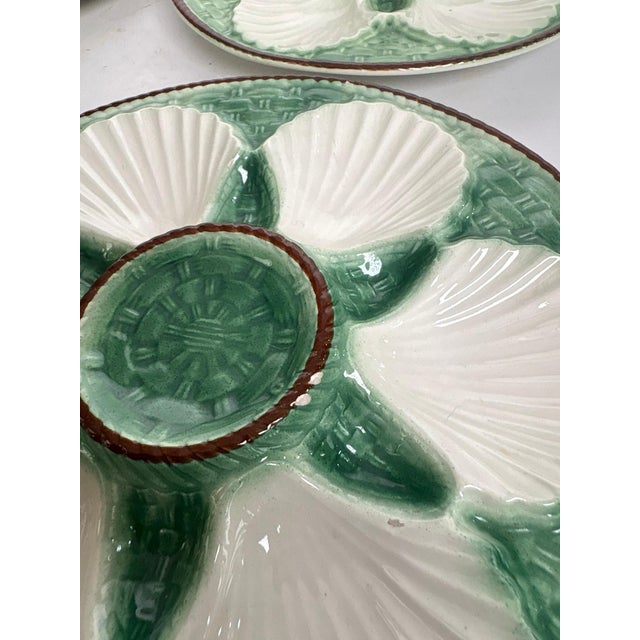 White and Green Oyster Plates, France, 1920s, Set of 4 For Sale - Image 10 of 13