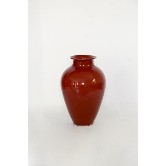 Corniola is a vintage 1960s Murano glass vase from a collection designed by Ercole Barovier for Barovier & Toso. This...