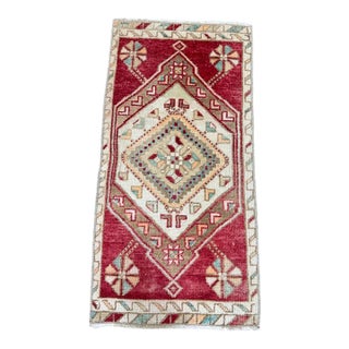 Turkish Yastik Rug 1'4" x 2'7" For Sale