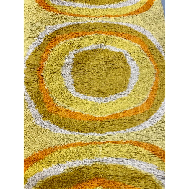 1970s Mid Century Modern Rya Rug – Vintage Shag Sunburst Accent Rug – Small Area Rug For Sale - Image 5 of 11