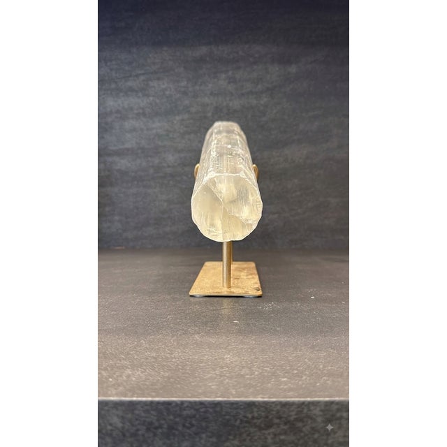Selenite Block on a Stand For Sale In Miami - Image 6 of 10