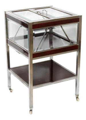 Mid 20th Century Lawyers Coffin - Bar Cabinet, with retractable shelf.