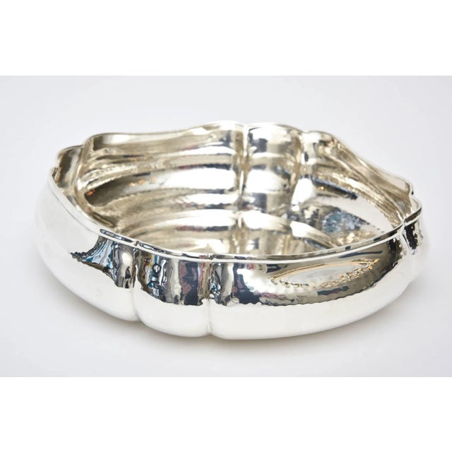 This lovely vintage hand-hammered silver plate Italian bowl is hallmarked on the bottom:"Battuto a Mano-silver plated.It...