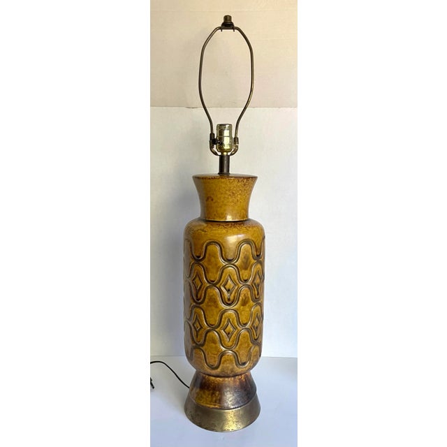 1960s Mid-Century Modern Ceramic Glazed Pottery Lamp For Sale - Image 9 of 9