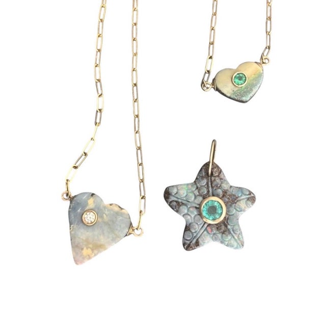 Modern Australian Opal Starfish Pendant With Emerald & 14k Gold For Sale - Image 3 of 6