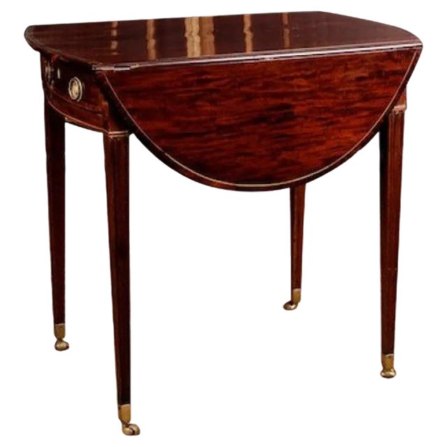 19th Century Victorian Mahogany Drop-Leaf Table For Sale