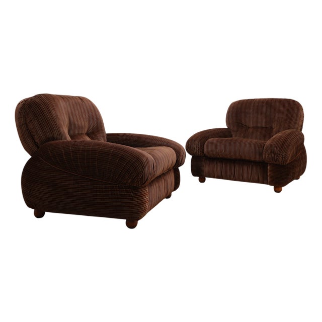 Italian Armchairs in the style of Piazzesi, 1970s, Set of 2 For Sale