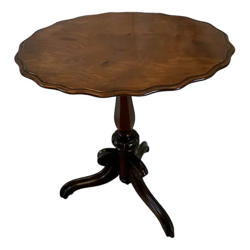 Victorian Figured Mahogany Lamp Table, 1860s For Sale