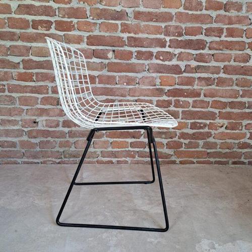 Set of Four Harry Bertoia Chairs for Knoll International – (1950)