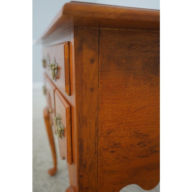 New England Queen Anne Style Dressing Table Lowboy For Sale - Image 14 of 17
