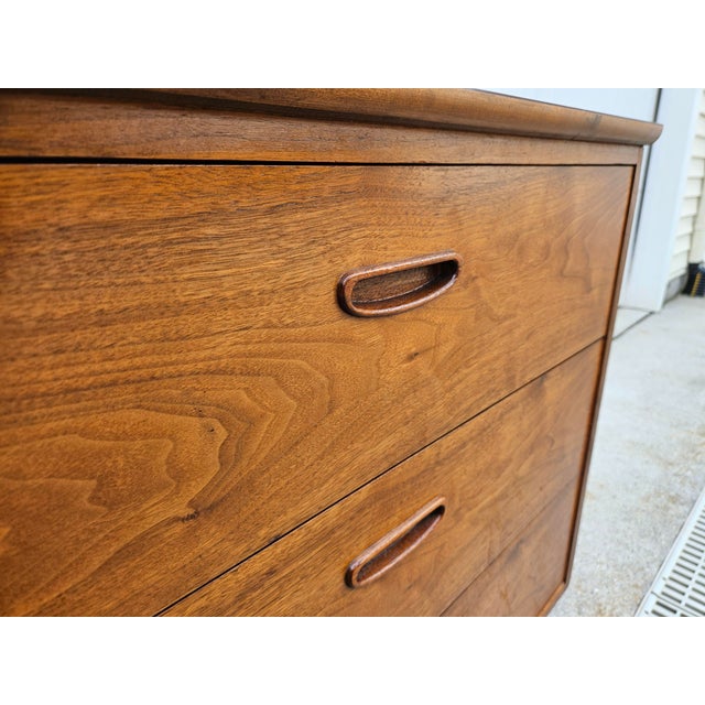 Lane Furniture Lane Furniture Walnut Three Drawer Chest of Drawers Dresser For Sale - Image 4 of 10