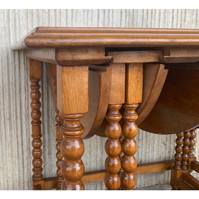 20th Spanish Walnut Nesting and Folding Tables with Turned Legs For Sale In Miami - Image 6 of 18